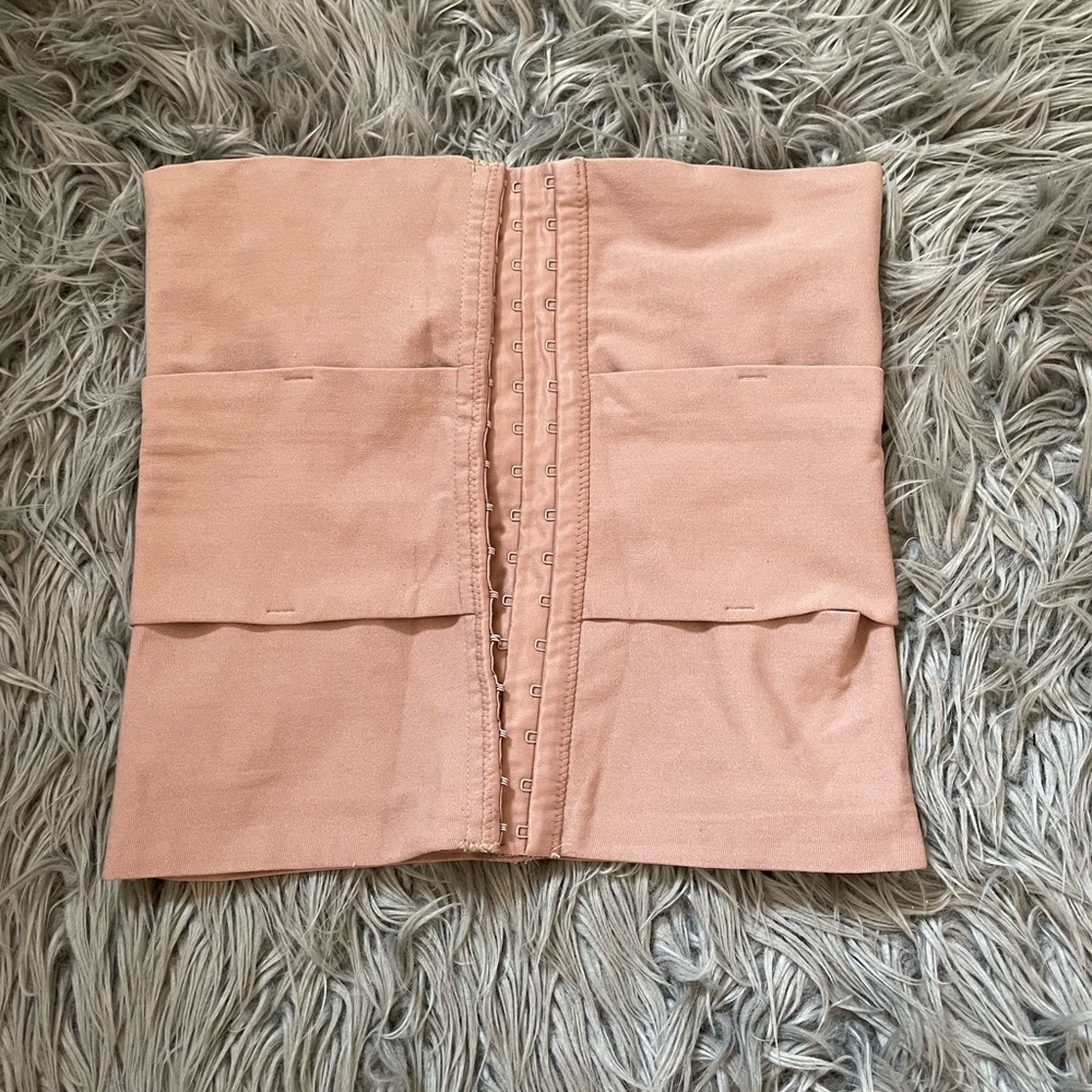 Waist Cincher with lumbar support